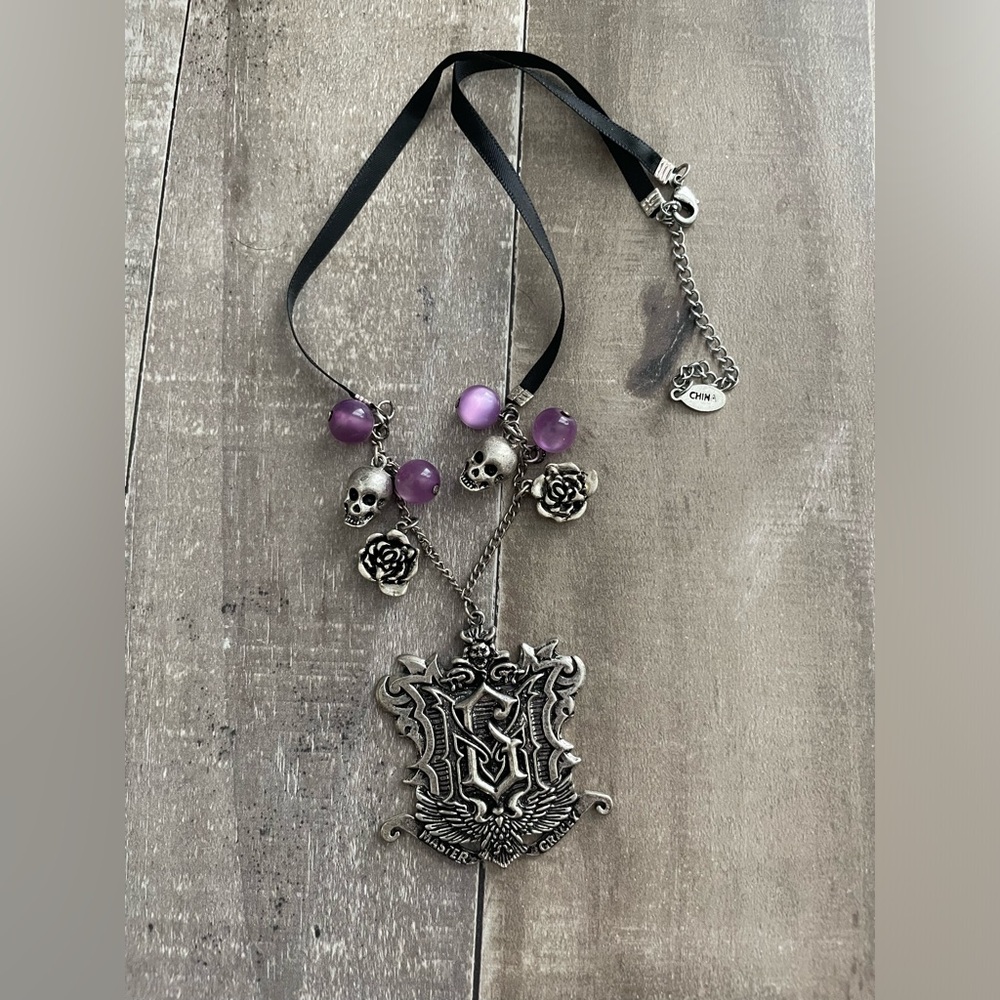 Disney - Haunted Mansion Master Gracey - Vintage Necklace